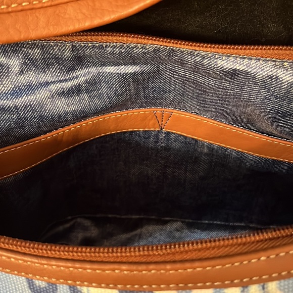 Tignanello hobo bag, like new!!!! - Picture 5 of 6